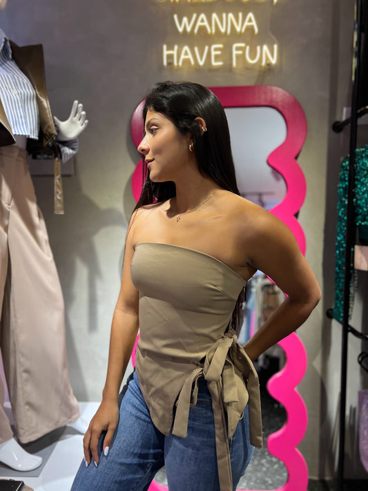 Top strapless de lazos laterales beige