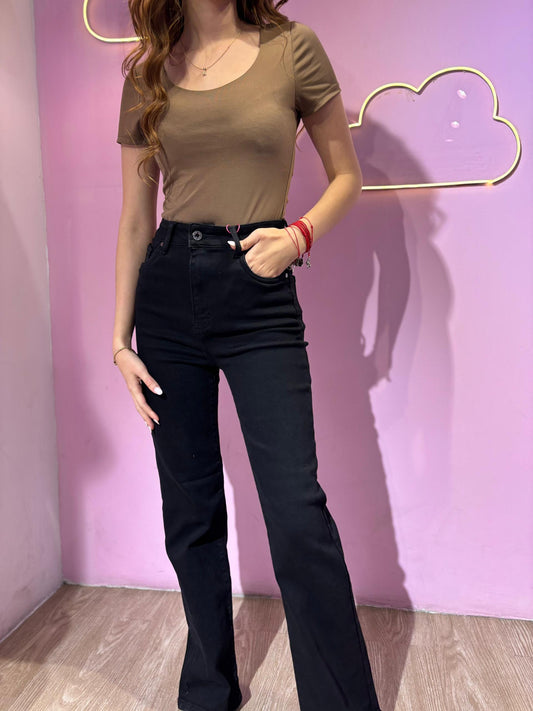 Jean B2U wide leg negro (cd:MK2201)