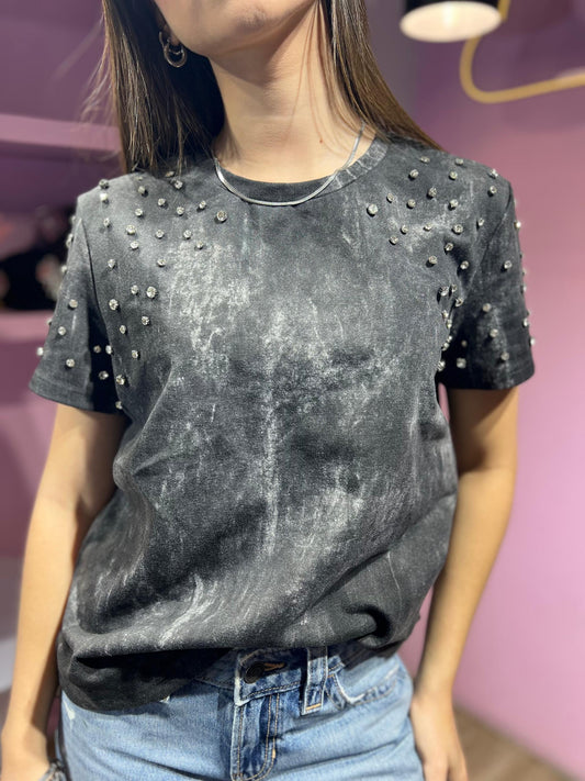 T-shirt gris prelavada con pedrería